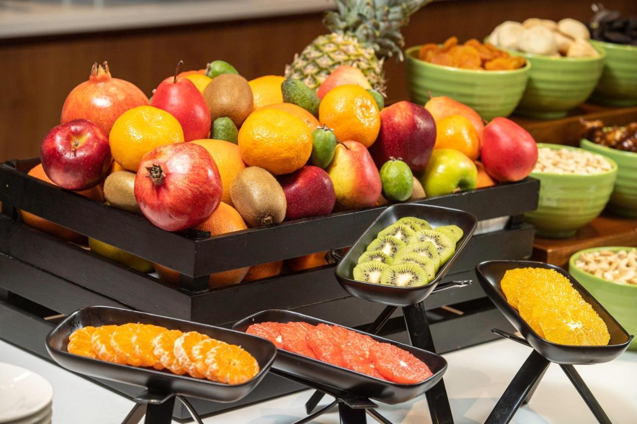 Holiday Inn Yerevan - Republic Square By Ihg Exterior photo
